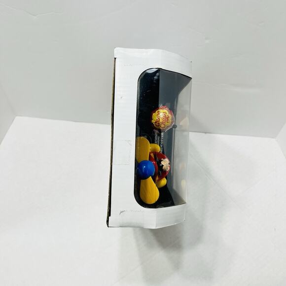 Disney Mickey Mouse & Friends Spin Pop & Candy Fan Gift Set - Picture 4 of 4